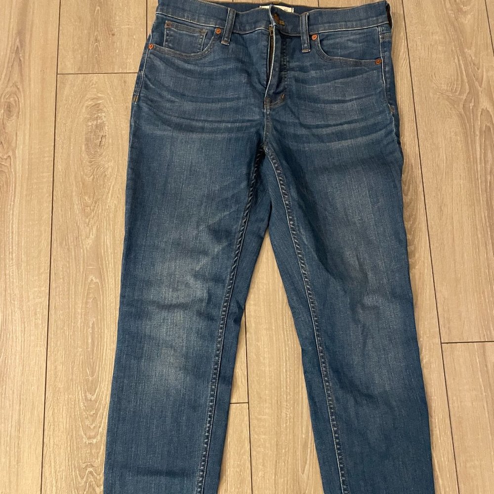 9" High-Rise Skinny Jeans - Bonita Wash Side-Slit PREOWNED/USED